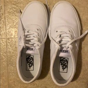White Women’s Vans Doheny Sneakers